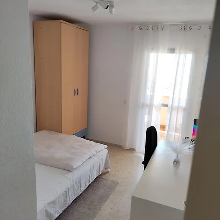 Apartment Aussicht Und Garage Gute Lage Geraeumig *