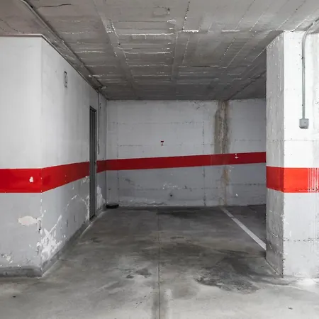 Aussicht Und Garage Gute Lage Geraeumig דירה