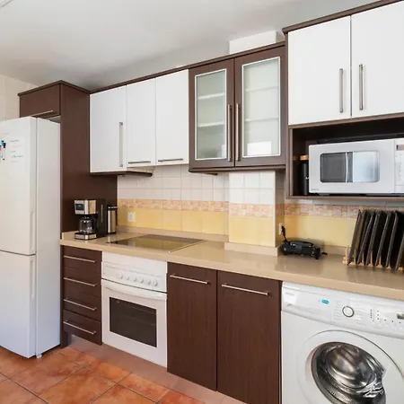 Apartamento Aussicht Und Garage Gute Lage Geraeumig